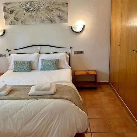 Montserrat 1, Terrace & Pool Holiday home