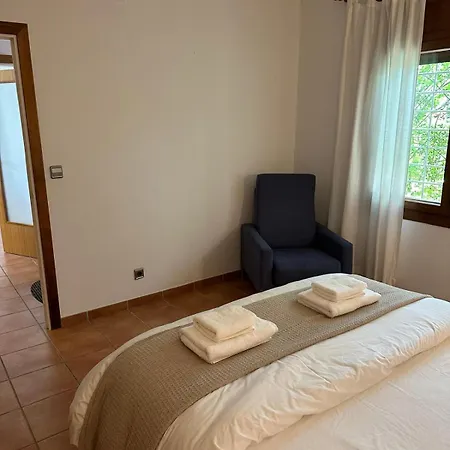 Montserrat 1, Terrace & Pool Holiday home *