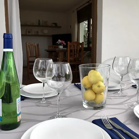 Montserrat 1, Terrace & Pool Holiday home *